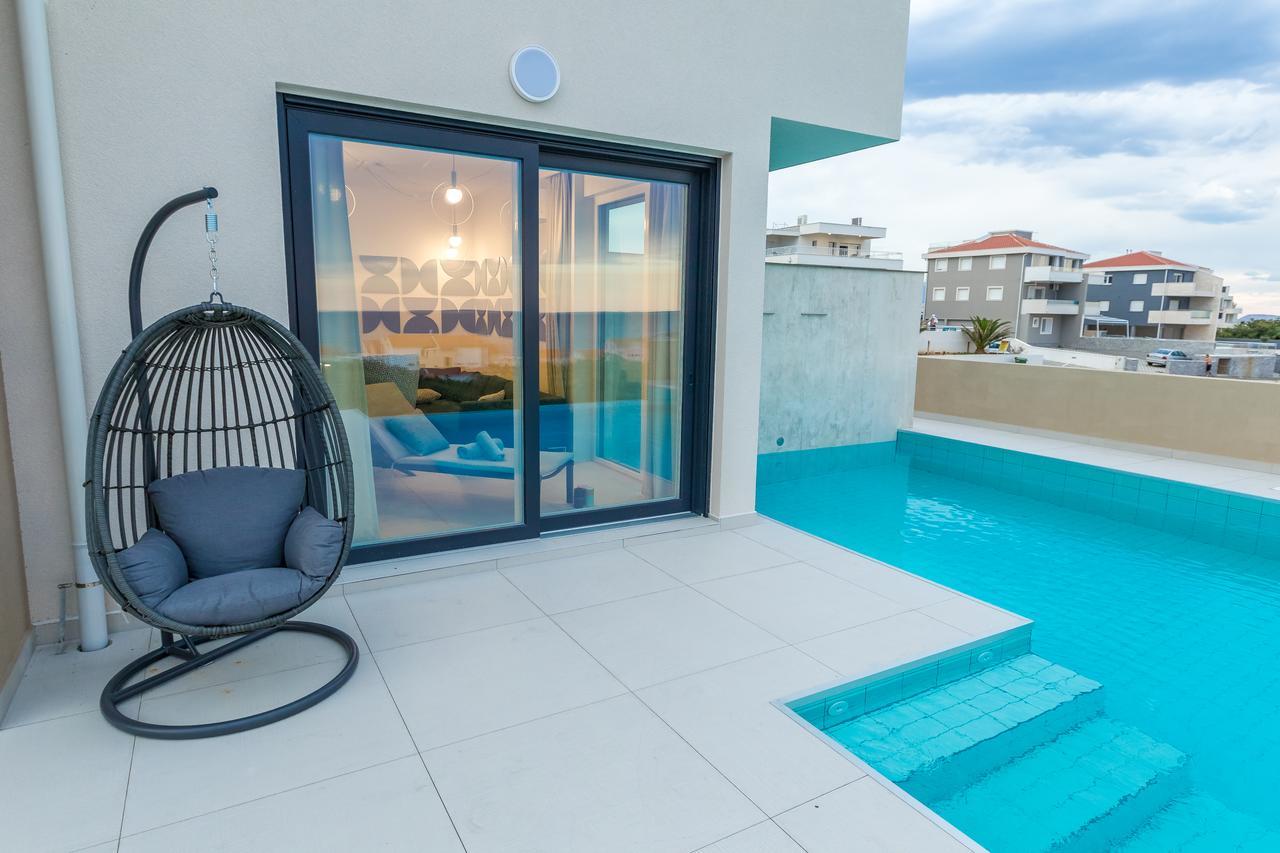 Sara - Private Infinity Pool Vilă Novalja